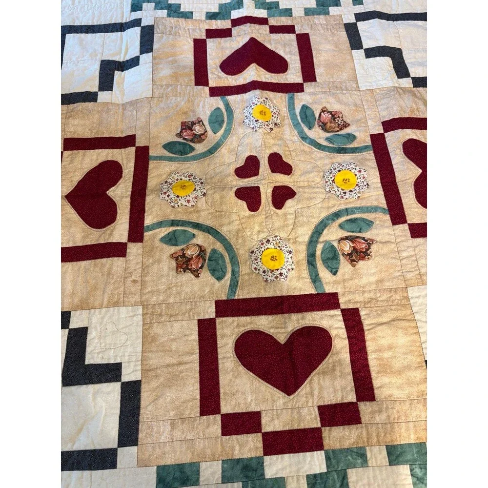 Vintage hand stitched made wall hanging lap quilt throw couch hearts floral